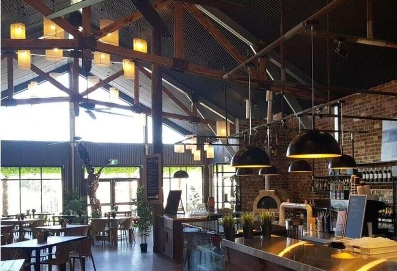 هتل Dubbo Rhino Lodge