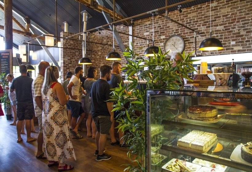 هتل Dubbo Rhino Lodge