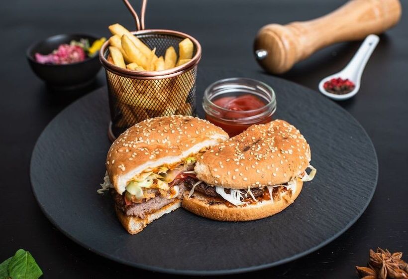 فندق Florian&godler