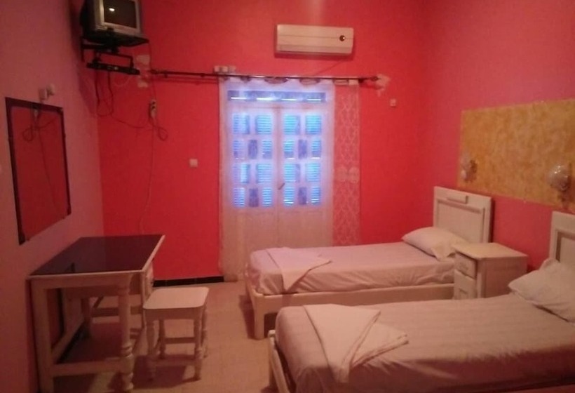 هتل Hôtel Le V. Rocher