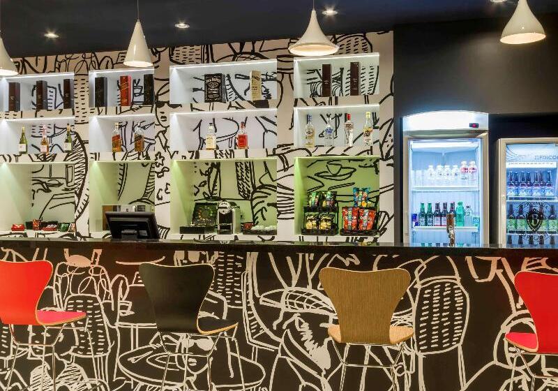 Отель Ibis Americana