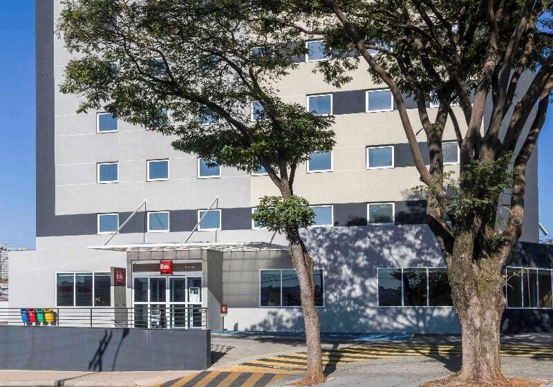 Отель Ibis Americana