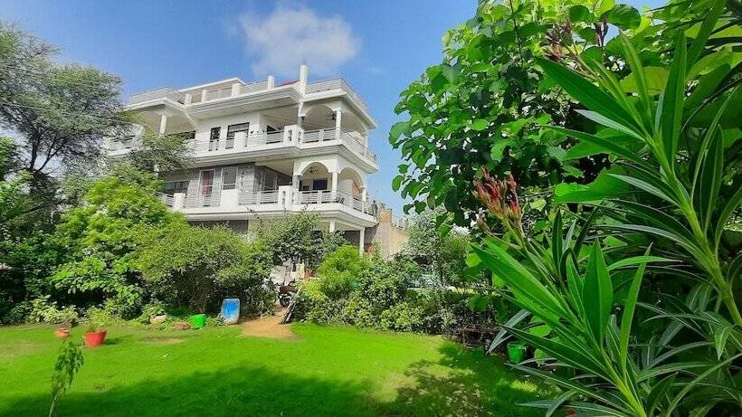 فندق Ibishouse Farm Stay