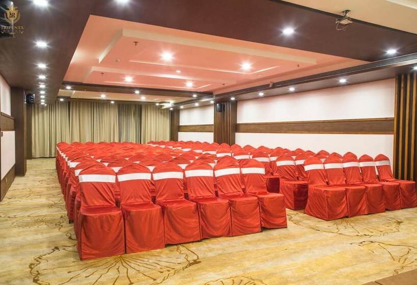 فندق Kpm Tripenta