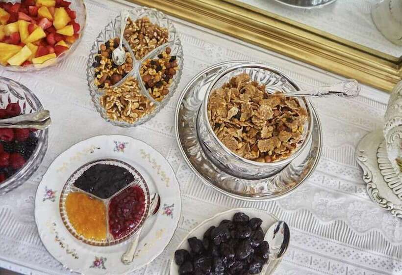 Отель La Zarabba Boutique