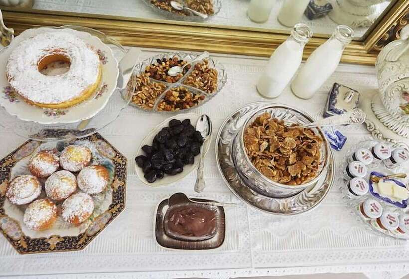 Отель La Zarabba Boutique