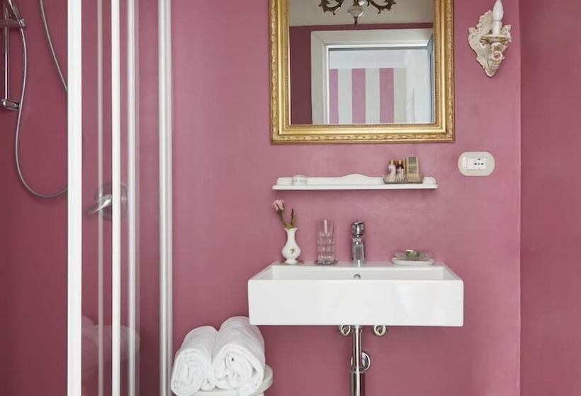 Отель La Zarabba Boutique