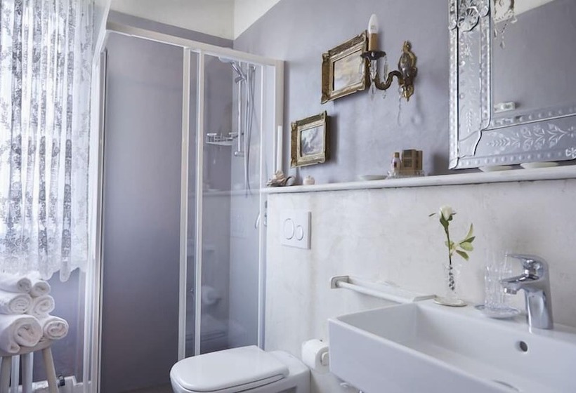 Отель La Zarabba Boutique