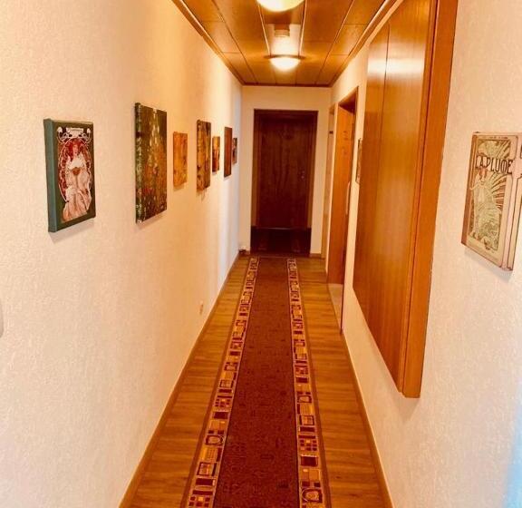 ホテル Landhaus Kürrenberg