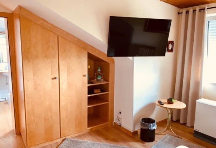 ホテル Landhaus Kürrenberg