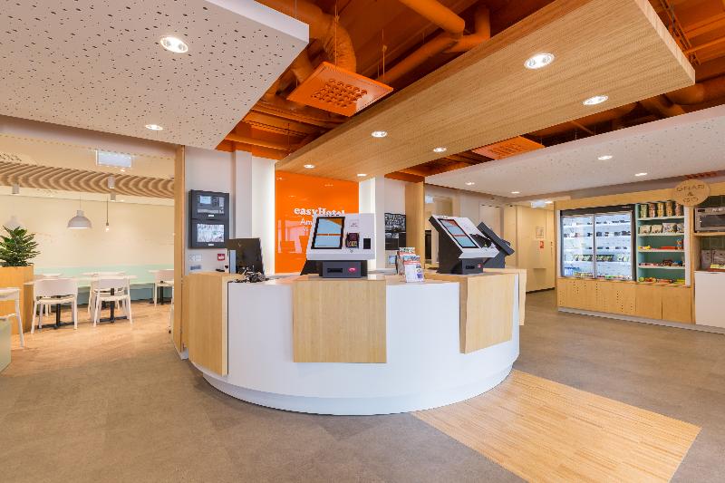 Maxhotel Amsterdam Airport Schiphol   Recently Renovated