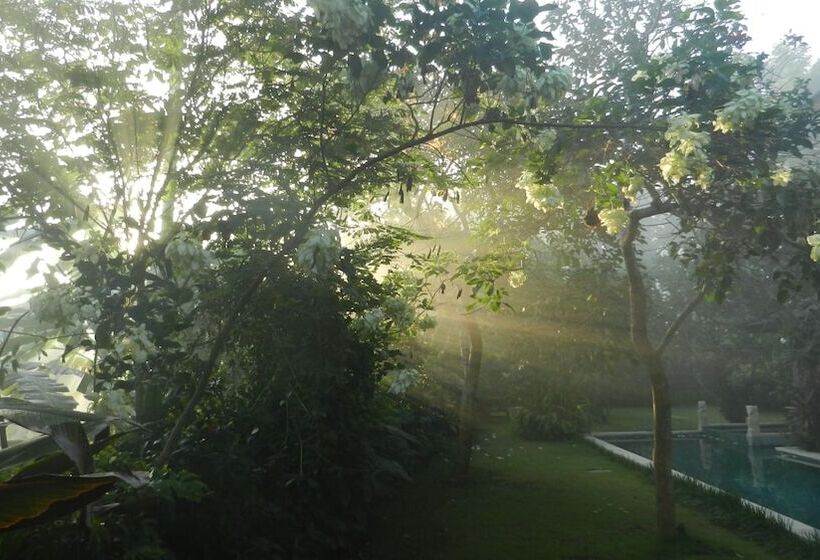 فندق Nusa Indah Villa