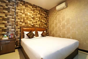 هتل Ray Inn