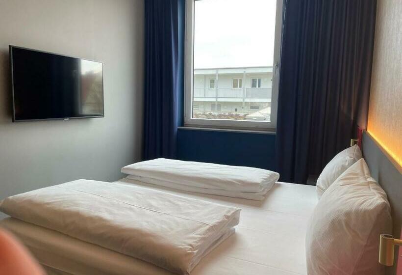 ホテル Hey Lou Nördlingen