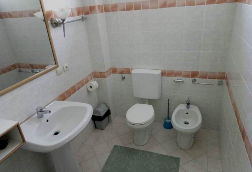 هتل Talisman Village