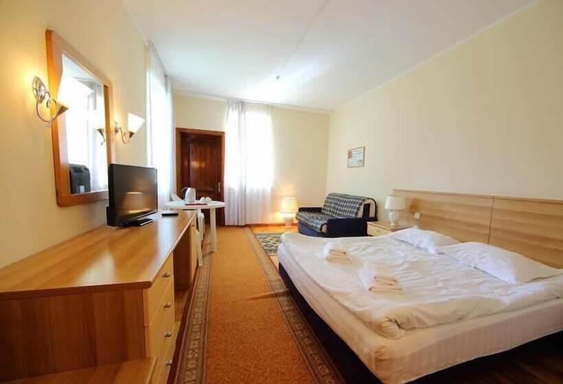 هتل Talisman Village