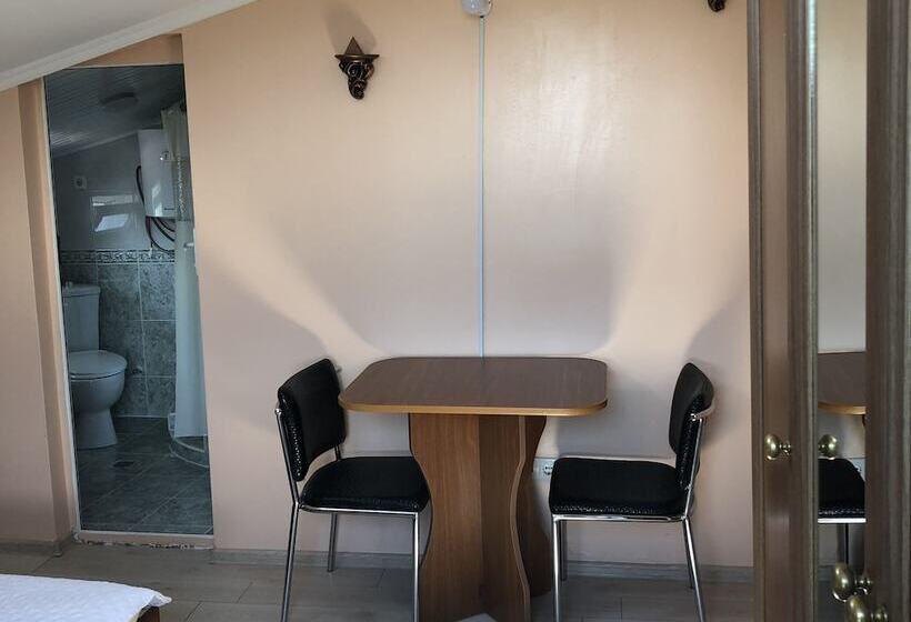 هتل Villa Gardenia Ureki