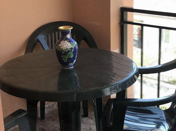 هتل Villa Gardenia Ureki