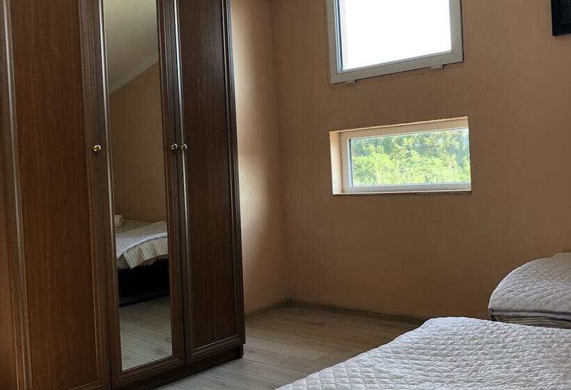 هتل Villa Gardenia Ureki