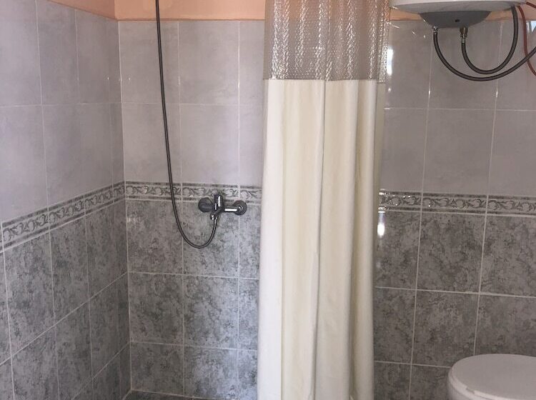 هتل Villa Gardenia Ureki