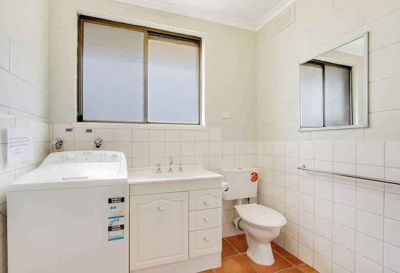 Hybiscus Waterfront Apartments