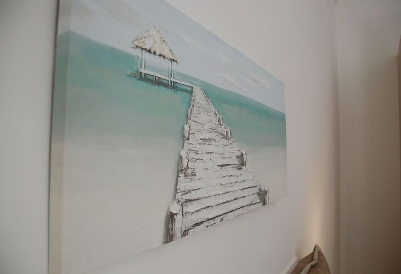 פנסיון Baris Central Station