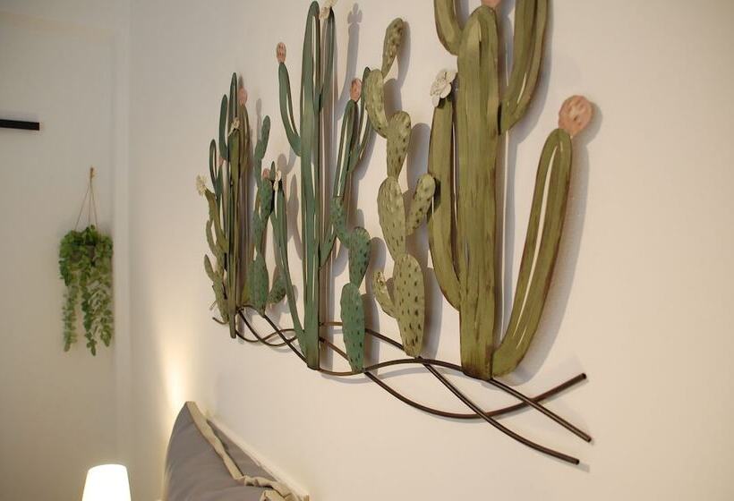 פנסיון Baris Central Station