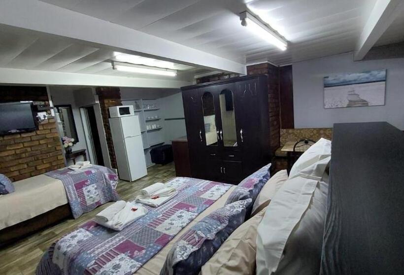 פנסיון Gemstone Guest House