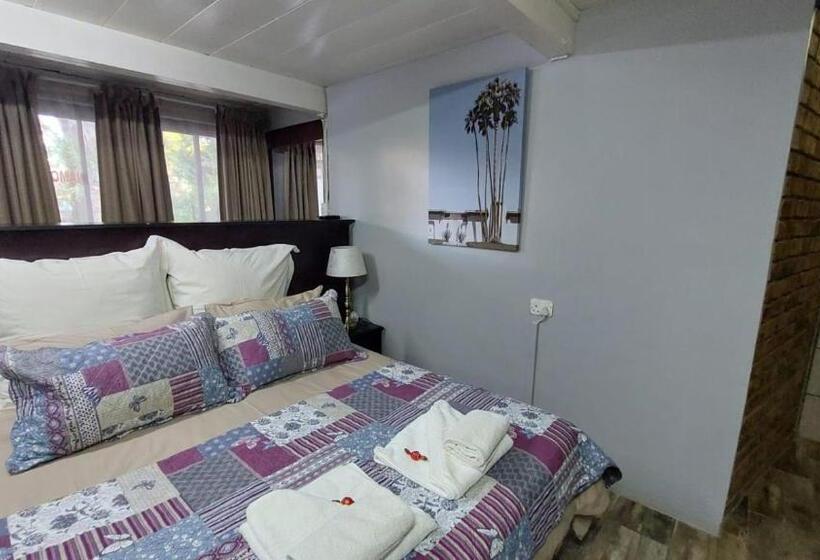 פנסיון Gemstone Guest House