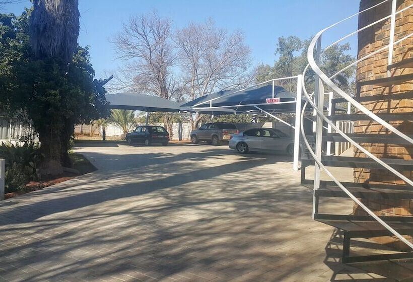 פנסיון Gemstone Guest House