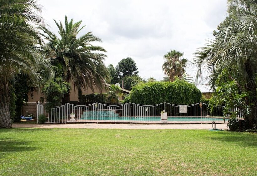 פנסיון Gemstone Guest House