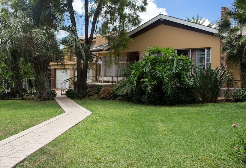 פנסיון Gemstone Guest House