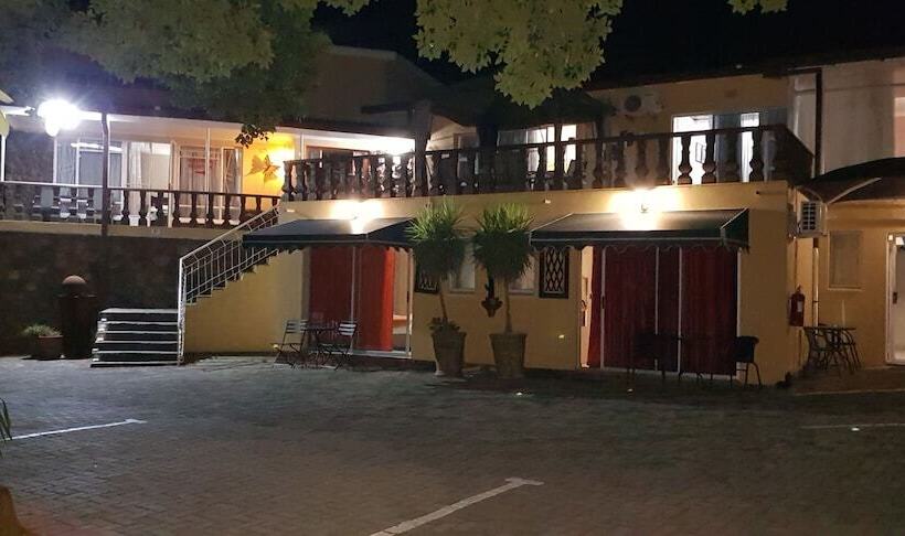 פנסיון Gemstone Guest House