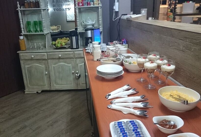 פנסיון Gemstone Guest House