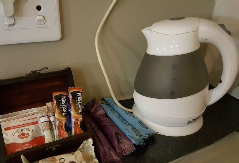 פנסיון Gemstone Guest House