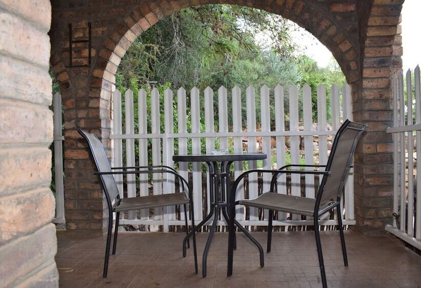 פנסיון Gemstone Guest House