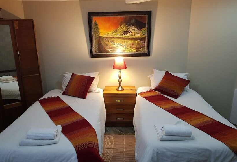 פנסיון Gemstone Guest House