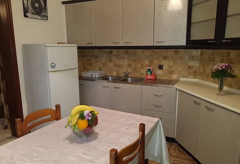 Пансион Georgia Old Town Apartments