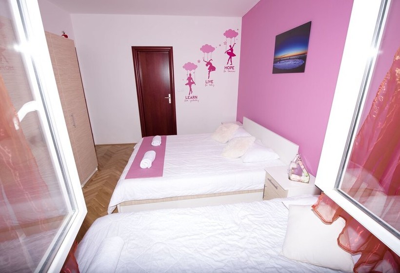 ペンション Mareta Guesthouse