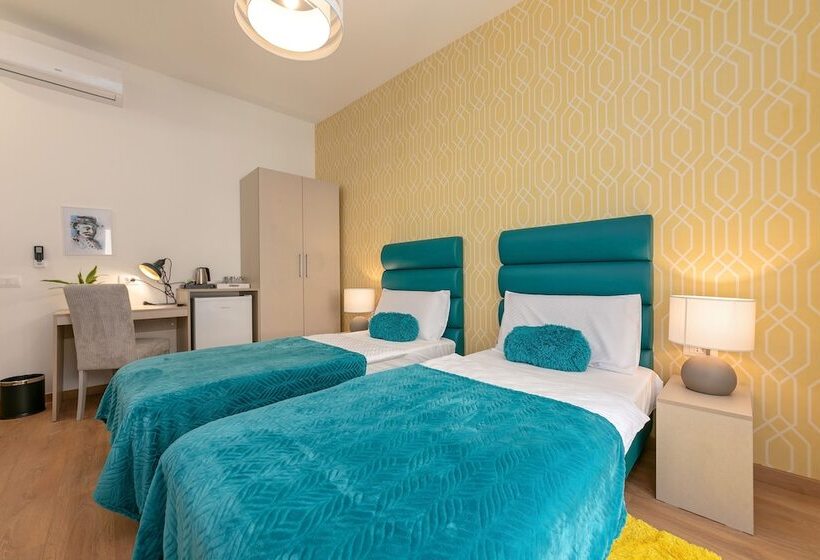 ペンション Preziosa