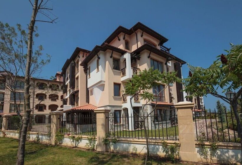 리조트 Oasis Beach Club