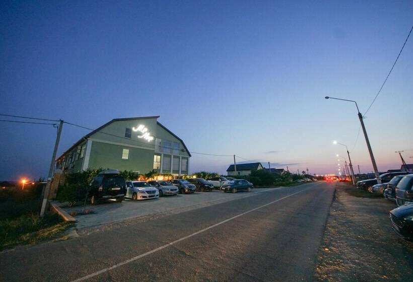 استراحتگاه Tri Morya