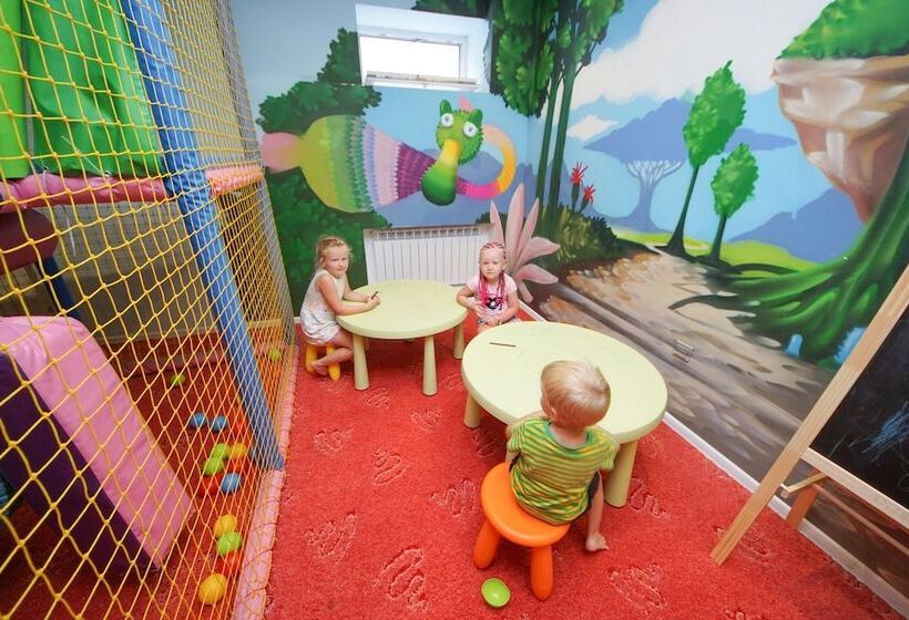 استراحتگاه Tri Morya