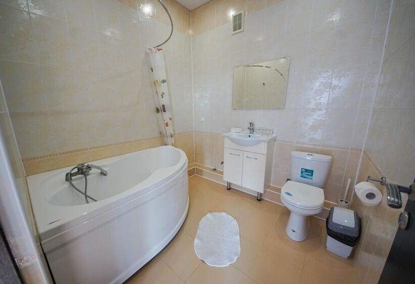 استراحتگاه Tri Morya