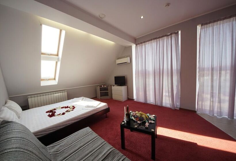 استراحتگاه Tri Morya