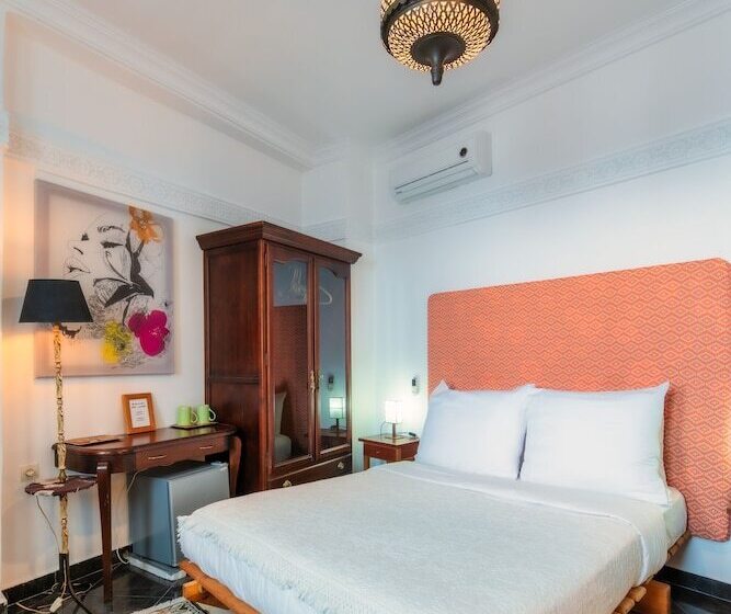 ریاض Ryad A&b Sarai