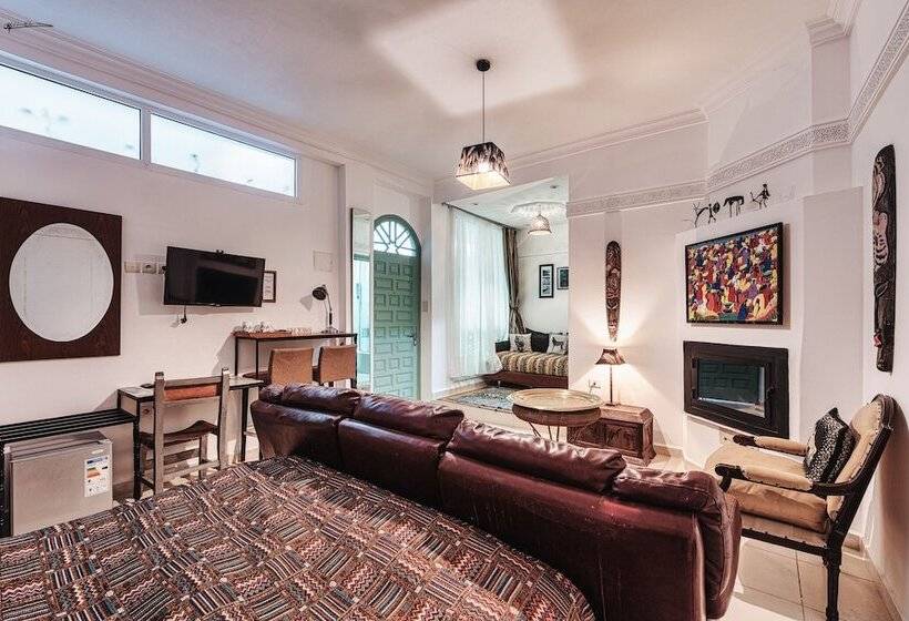 ریاض Ryad A&b Sarai