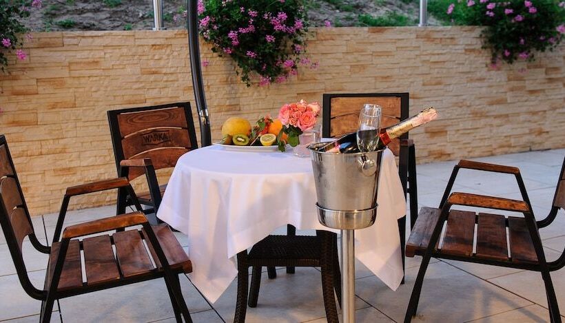 هتل Teodorka Med & Spa