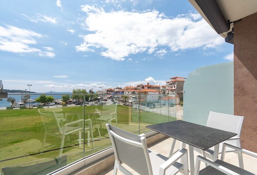 Thetis Boutique Apartments