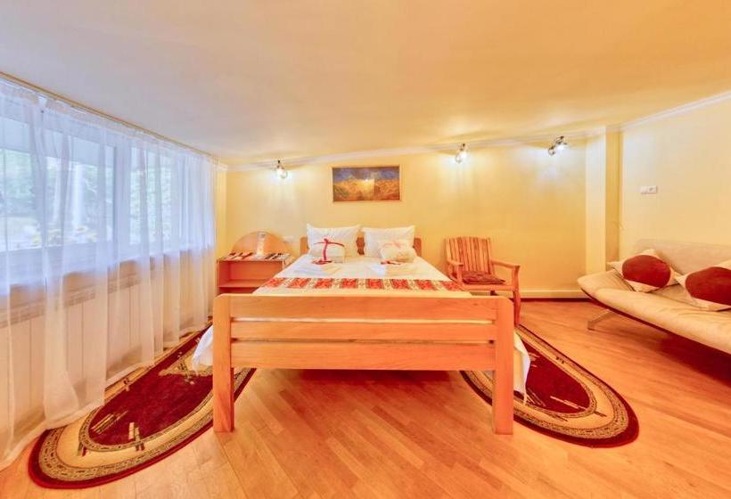 Vincent Hostel By Hotelier